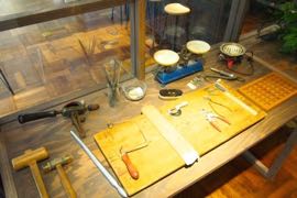 続くスタンダード