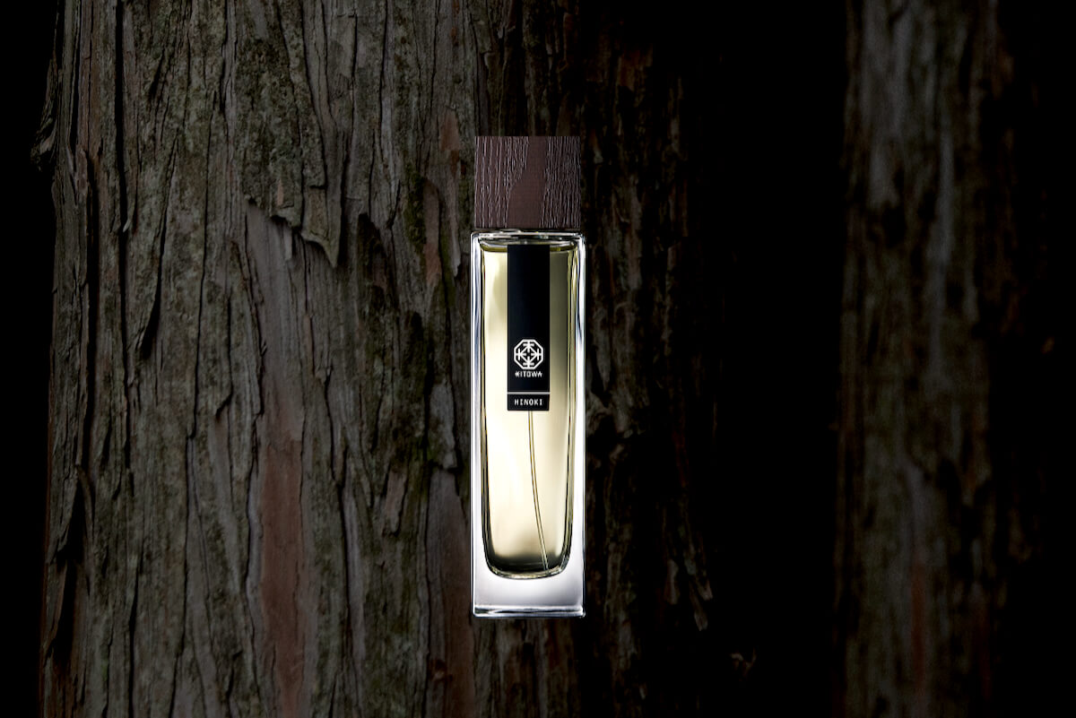 やわらかく繊細な 和木の香り 世界を漂う、一歩目