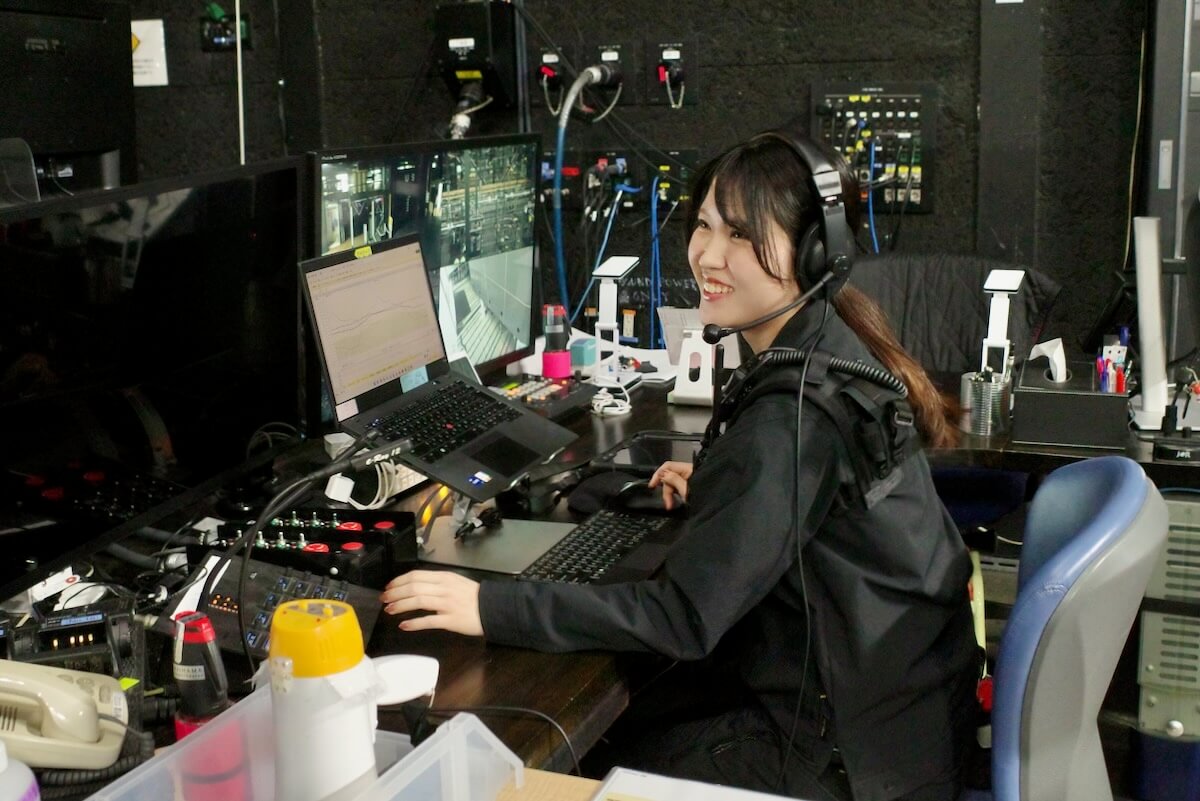 愛と責任を持って舞台を影から支える「裏方」の仕事