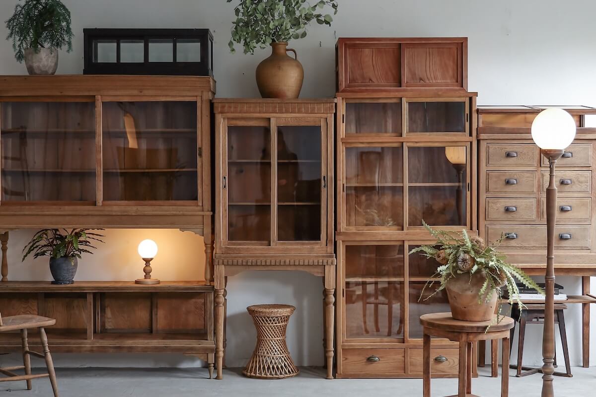 アンティーク家具の再解釈  100年前と今を和える 真摯なものづくり